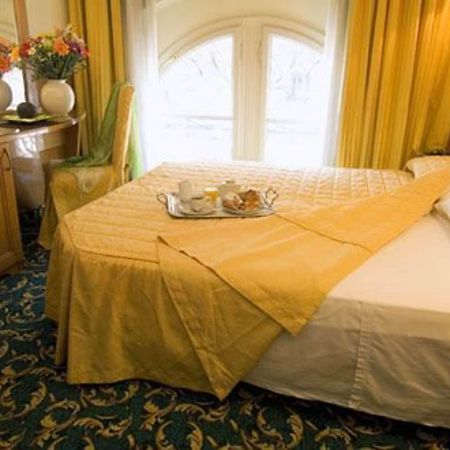 Hotel Cinque Giornate Milan Exterior photo