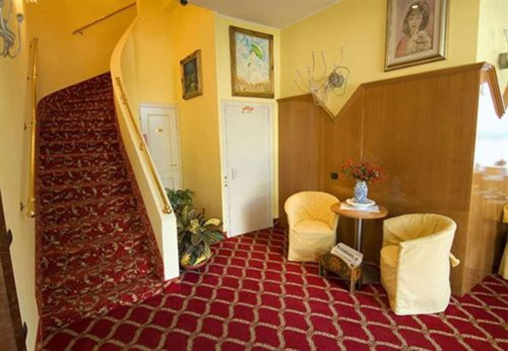 Hotel Cinque Giornate Milan Exterior photo