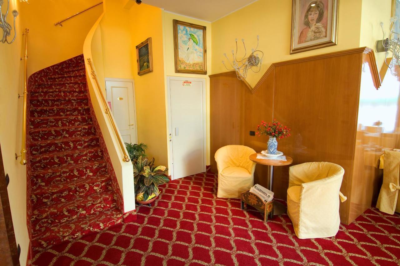 Hotel Cinque Giornate Milan Exterior photo